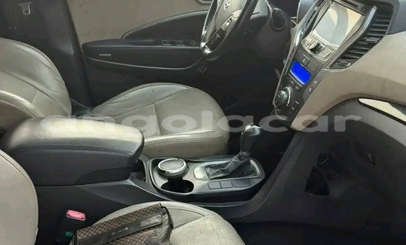 Buy Used Hyundai Santa Fe Other Car in Camabatela in Uige Buy Used Hyundai Santa Fe Other Car in Camabatela in Uige