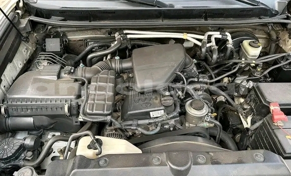 Buy Used Toyota Land Cruiser Prado White Car in Cabinda in Cabinda Buy Used Toyota Land Cruiser Prado White Car in Cabinda in Cabinda