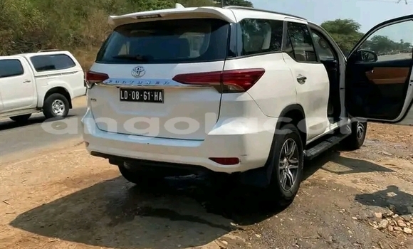 Acheter Occasion Voiture Toyota Fortuner Blanc à Cuito, Province de Bié Acheter Occasion Voiture Toyota Fortuner Blanc à Cuito, Province de Bié