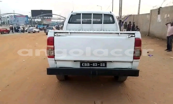 Acheter Occasion Voiture Toyota Hilux Blanc à Cuito, Province de Bié Acheter Occasion Voiture Toyota Hilux Blanc à Cuito, Province de Bié