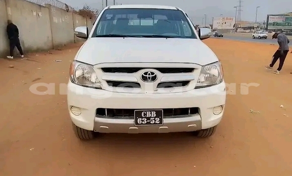 Acheter Occasion Voiture Toyota Hilux Blanc à Cuito, Province de Bié Acheter Occasion Voiture Toyota Hilux Blanc à Cuito, Province de Bié