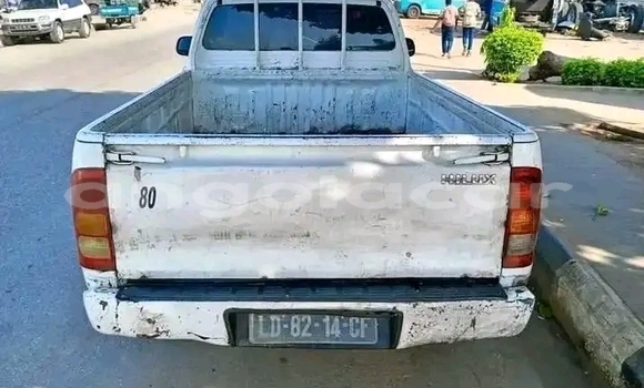 Acheter Occasion Voiture Toyota Hilux Blanc à Camacupa, Bie Acheter Occasion Voiture Toyota Hilux Blanc à Camacupa, Bie