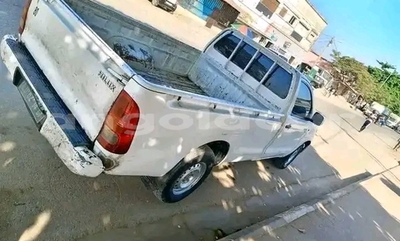 Acheter Occasion Voiture Toyota Hilux Blanc à Camacupa, Bie Acheter Occasion Voiture Toyota Hilux Blanc à Camacupa, Bie
