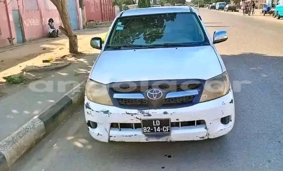 Acheter Occasion Voiture Toyota Hilux Blanc à Camacupa, Bie Acheter Occasion Voiture Toyota Hilux Blanc à Camacupa, Bie