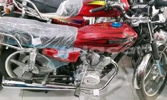 Buy Used Bajaj Qute Red Car in Luanda in Luanda Province