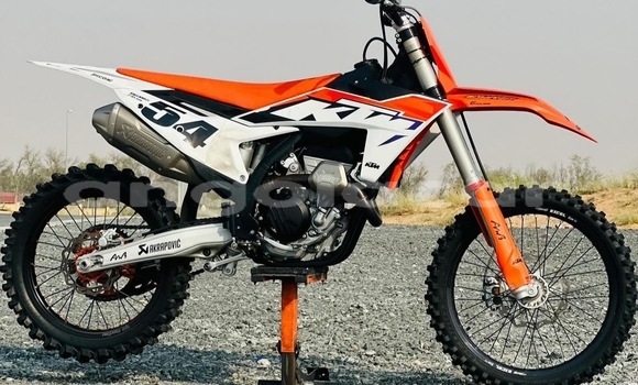 Comprar Usado KTM 350 Branco Moto em Luanda em Luanda Province Comprar Usado KTM 350 Branco Moto em Luanda em Luanda Province