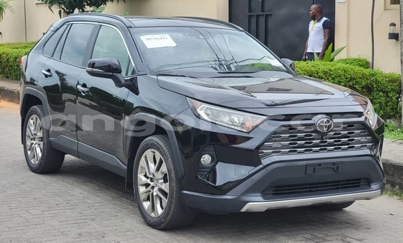 Comprar Usado Toyota RAV4 Outro Carro em Luanda em Luanda Province Comprar Usado Toyota RAV4 Outro Carro em Luanda em Luanda Province