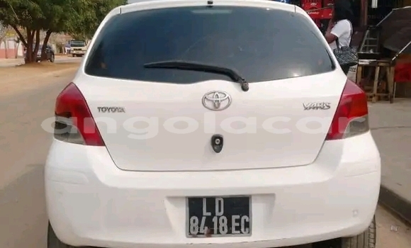 Acheter Occasion Voiture Toyota Yaris Blanc à Camacupa, Bie
