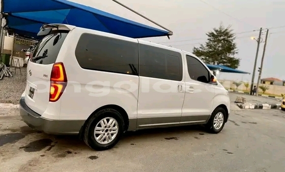 Acheter Occasion Voiture Hyundai H1 Blanc à Catabola, Bie Acheter Occasion Voiture Hyundai H1 Blanc à Catabola, Bie