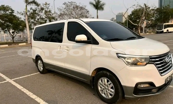 Acheter Occasion Voiture Hyundai H1 Blanc à Catabola, Bie Acheter Occasion Voiture Hyundai H1 Blanc à Catabola, Bie
