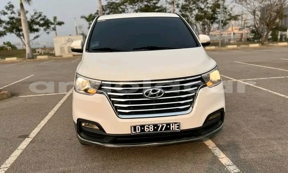 Acheter Occasion Voiture Hyundai H1 Blanc à Catabola, Bie Acheter Occasion Voiture Hyundai H1 Blanc à Catabola, Bie