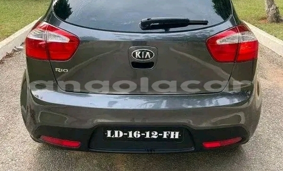 Comprar Usado Kia rio Preto Carro em Camacupa em Bie Comprar Usado Kia rio Preto Carro em Camacupa em Bie