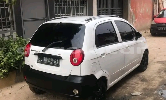 Comprar Usado Chevrolet spark Branco Carro em Camacupa em Bie Comprar Usado Chevrolet spark Branco Carro em Camacupa em Bie