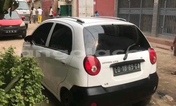 Comprar Usado Chevrolet spark Branco Carro em Camacupa em Bie Comprar Usado Chevrolet spark Branco Carro em Camacupa em Bie