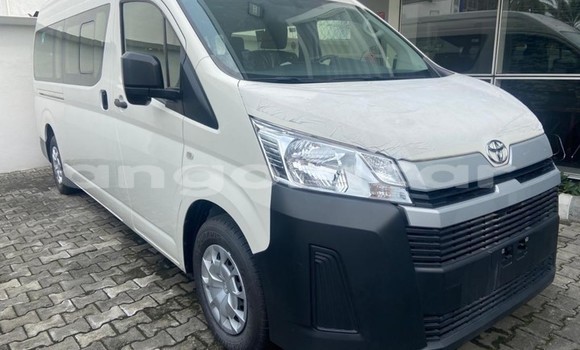 Comprar Usado Toyota Grand HiAce Branco Carro em Luanda em Luanda Province Comprar Usado Toyota Grand HiAce Branco Carro em Luanda em Luanda Province