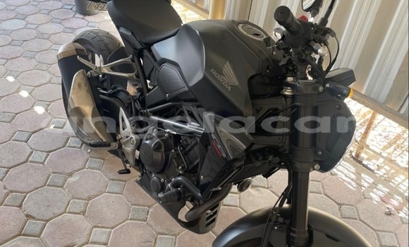 Comprar Usado Honda CBR Preto Moto em Luanda em Luanda Province