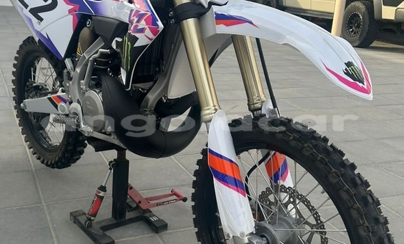 Buy Used Yamaha YZ White Bike in Benguela in Benguela Buy Used Yamaha YZ White Bike in Benguela in Benguela