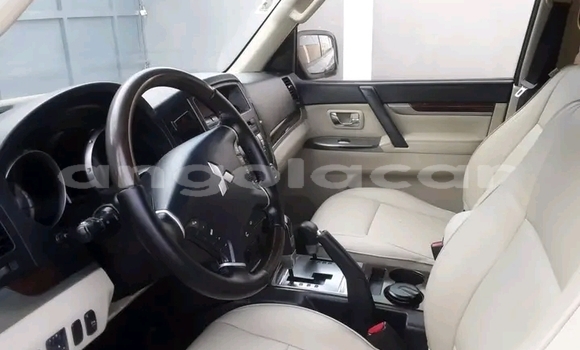 Acheter Occasion Voiture Mitsubishi Pajero Gris à Luanda, Province de Luanda Acheter Occasion Voiture Mitsubishi Pajero Gris à Luanda, Province de Luanda