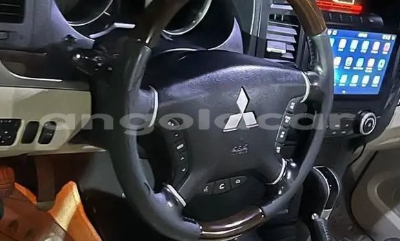 Comprar Usado Mitsubishi Pajero Branco Carro em Luanda em Luanda Province Comprar Usado Mitsubishi Pajero Branco Carro em Luanda em Luanda Province