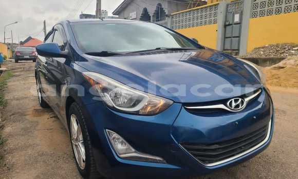 Comprar Usado Hyundai Elantra Azul Carro em Luanda em Luanda Province
