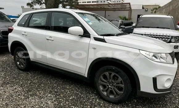 Buy Used Suzuki Vitara White Car in Luanda in Luanda Province Buy Used Suzuki Vitara White Car in Luanda in Luanda Province