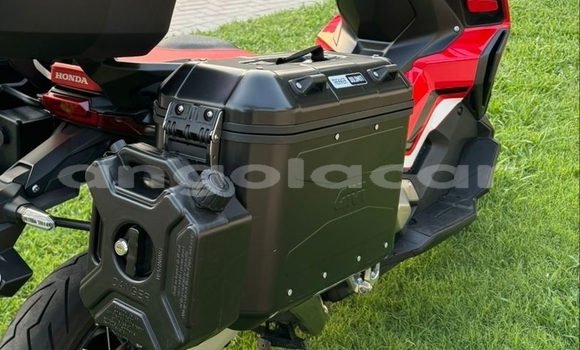 Comprar Usado Honda CRF Vermelho Moto em Benguela em Benguela Comprar Usado Honda CRF Vermelho Moto em Benguela em Benguela