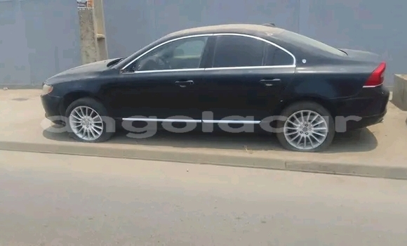 Comprar Usado Volkswagen Touran Marrom Carro em Camacupa em Bie Comprar Usado Volkswagen Touran Marrom Carro em Camacupa em Bie