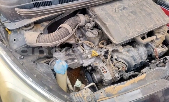 Buy Used Hyundai i10 Silver Car in Cuito in Province of Bié Buy Used Hyundai i10 Silver Car in Cuito in Province of Bié