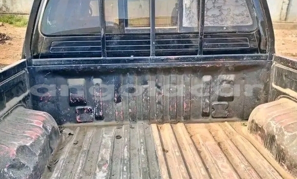 Comprar Usado Toyota Hilux Outro Carro em Camacupa em Bie Comprar Usado Toyota Hilux Outro Carro em Camacupa em Bie