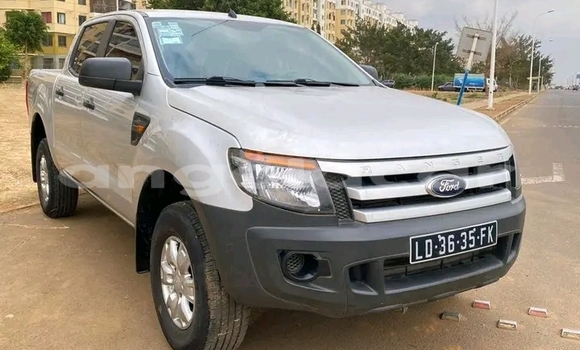 Comprar Usado Ford Ranger Branco Carro em Leua em Moxico Comprar Usado Ford Ranger Branco Carro em Leua em Moxico