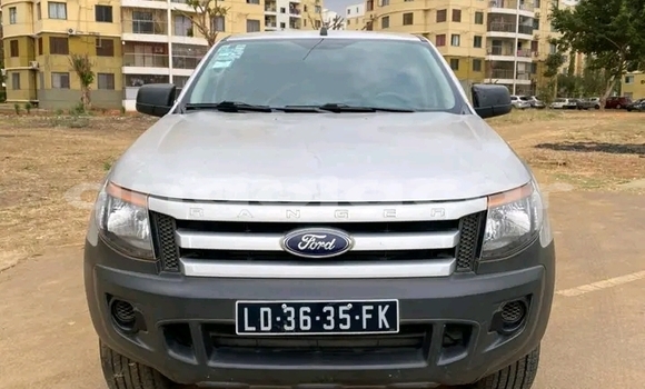 Comprar Usado Ford Ranger Branco Carro em Leua em Moxico Comprar Usado Ford Ranger Branco Carro em Leua em Moxico