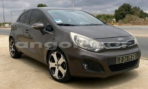 Comprar Usado Kia rio Preto Carro em Camacupa em Bie Comprar Usado Kia rio Preto Carro em Camacupa em Bie