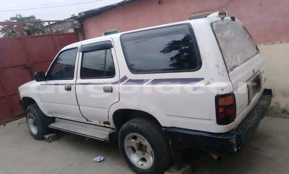 Comprar Usado Toyota Hilux Branco Carro em Camabatela em Uige Comprar Usado Toyota Hilux Branco Carro em Camabatela em Uige