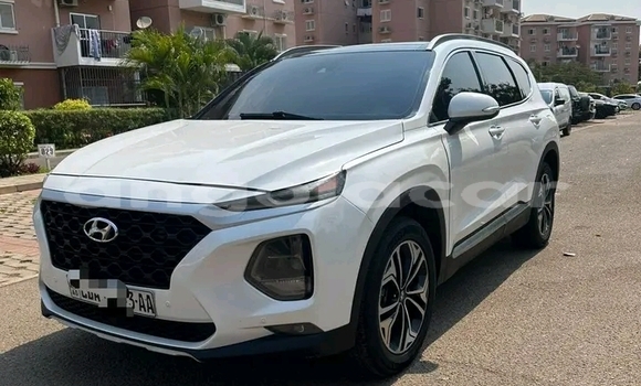Buy Used Hyundai Santa Fe White Car in Lubango in Huila Province Buy Used Hyundai Santa Fe White Car in Lubango in Huila Province