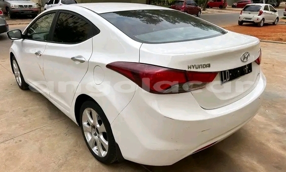 Acheter Occasion Voiture Hyundai Elantra Blanc à Camacupa, Bie Acheter Occasion Voiture Hyundai Elantra Blanc à Camacupa, Bie