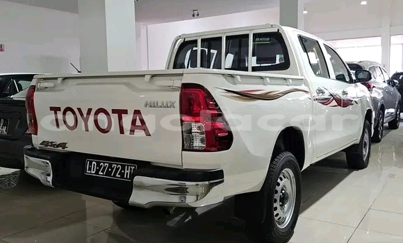 Comprar Usado Toyota Hilux Branco Carro em Luanda em Luanda Province Comprar Usado Toyota Hilux Branco Carro em Luanda em Luanda Province