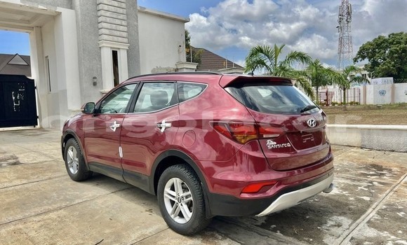 Buy Used Hyundai Santa Fe Red Car in Luanda in Luanda Province Buy Used Hyundai Santa Fe Red Car in Luanda in Luanda Province