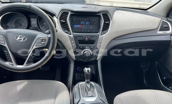 Buy Used Hyundai Santa Fe Red Car in Luanda in Luanda Province Buy Used Hyundai Santa Fe Red Car in Luanda in Luanda Province