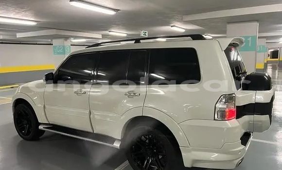 Buy Used Mitsubishi Pajero White Car in Luanda in Luanda Province Buy Used Mitsubishi Pajero White Car in Luanda in Luanda Province