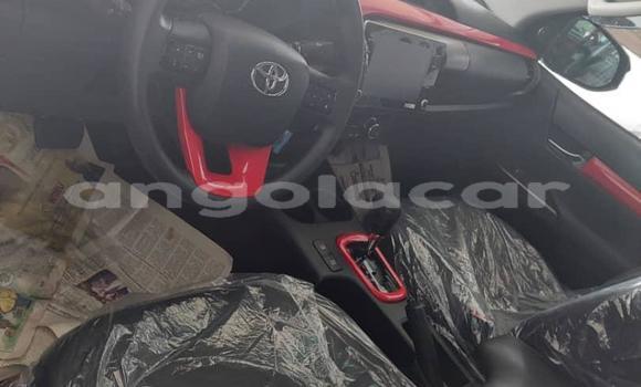 Comprar Usado Toyota Hiluxe Revo Preto Carro em Luanda em Luanda Province Comprar Usado Toyota Hiluxe Revo Preto Carro em Luanda em Luanda Province