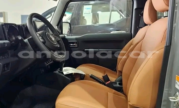 Acheter Occasion Voiture Suzuki Jimny Gris à Luanda, Province de Luanda Acheter Occasion Voiture Suzuki Jimny Gris à Luanda, Province de Luanda