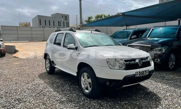Acheter Occasion Voiture Renault Duster Blanc à Luanda, Province de Luanda Acheter Occasion Voiture Renault Duster Blanc à Luanda, Province de Luanda