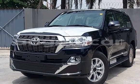 Buy Used Toyota Land Cruiser Prado Black Car in Luanda in Luanda Province Buy Used Toyota Land Cruiser Prado Black Car in Luanda in Luanda Province