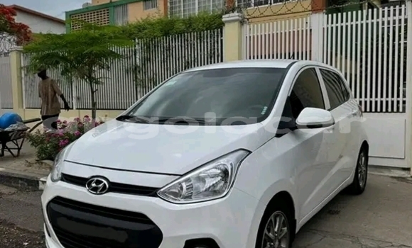 Acheter Occasion Voiture Hyundai i10 Blanc à Luanda, Province de Luanda