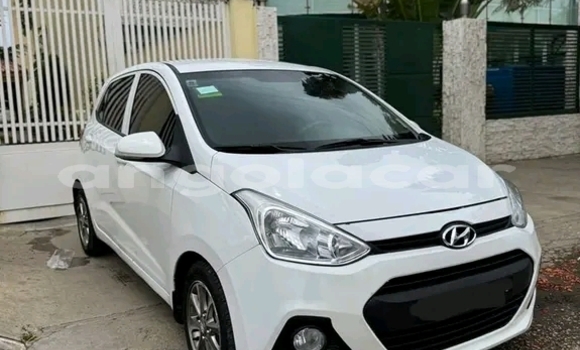 Buy Used Hyundai i10 White Car in Luanda in Luanda Province Buy Used Hyundai i10 White Car in Luanda in Luanda Province