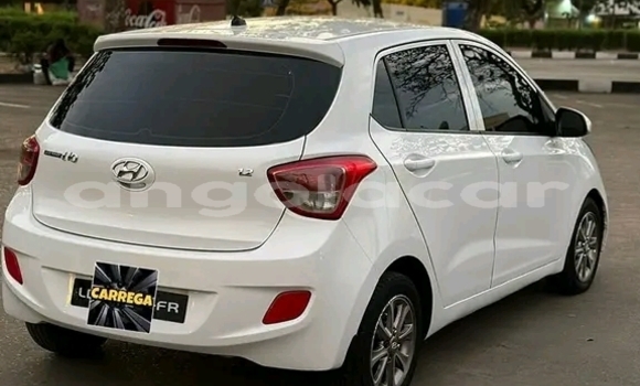 Buy Used Hyundai i10 White Car in Luanda in Luanda Province Buy Used Hyundai i10 White Car in Luanda in Luanda Province