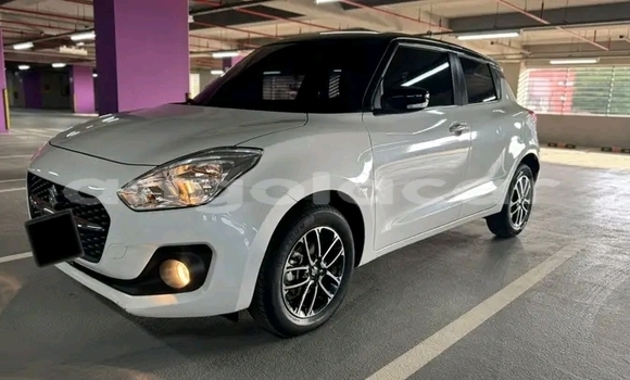 Comprar Usado Suzuki Swift Branco Carro em Luanda em Luanda Province Comprar Usado Suzuki Swift Branco Carro em Luanda em Luanda Province