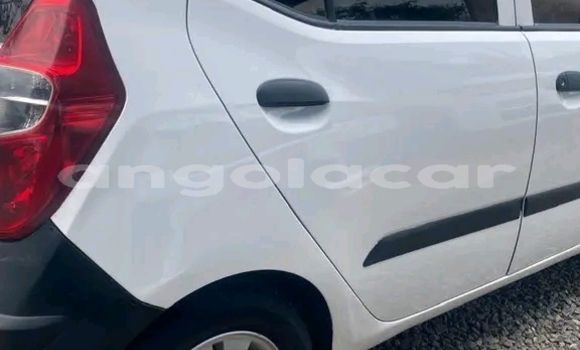Buy Used Hyundai i10 White Car in Luanda in Luanda Province Buy Used Hyundai i10 White Car in Luanda in Luanda Province