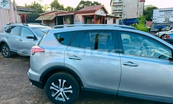 Buy Used Toyota RAV4 Other Car in Luanda in Luanda Province Buy Used Toyota RAV4 Other Car in Luanda in Luanda Province