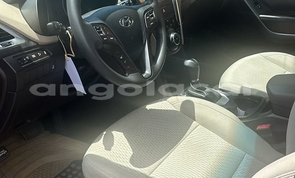 Acheter Occasion Voiture Hyundai Santa Fe Rouge à Luanda, Province de Luanda Acheter Occasion Voiture Hyundai Santa Fe Rouge à Luanda, Province de Luanda